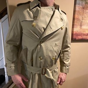 Burberry Men's Trench coat
